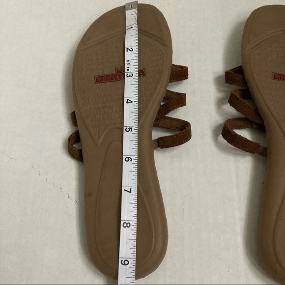 Minnetonka size 7 leather upper beaded sandals - Picture 6 of 7